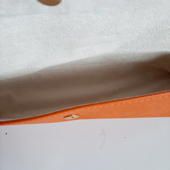 Tory Burch Eyeglasses Case - Picture 6 of 8